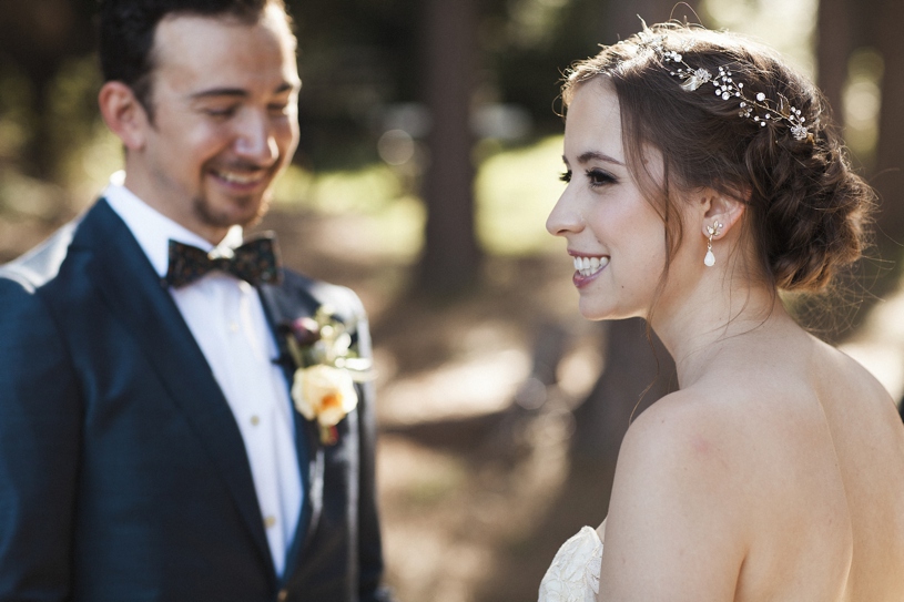 wedding ceremony at the forest house lodge in Foresthill by Heather Elizabeth Photography